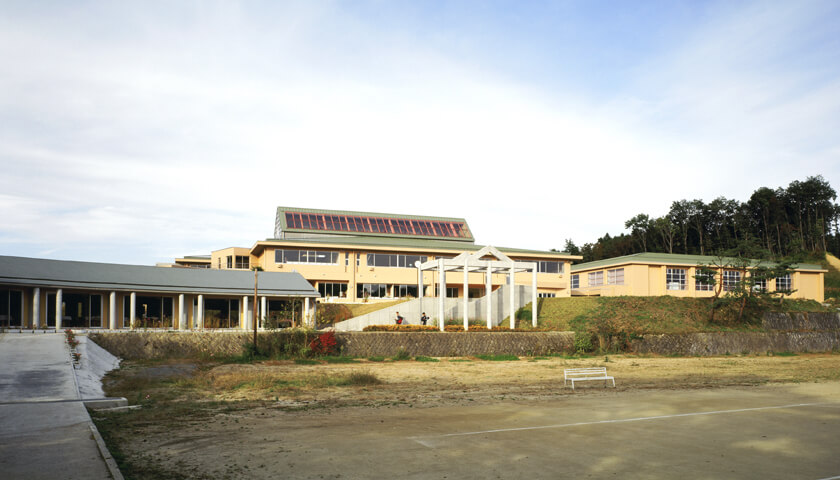 三春町立沢石小学校