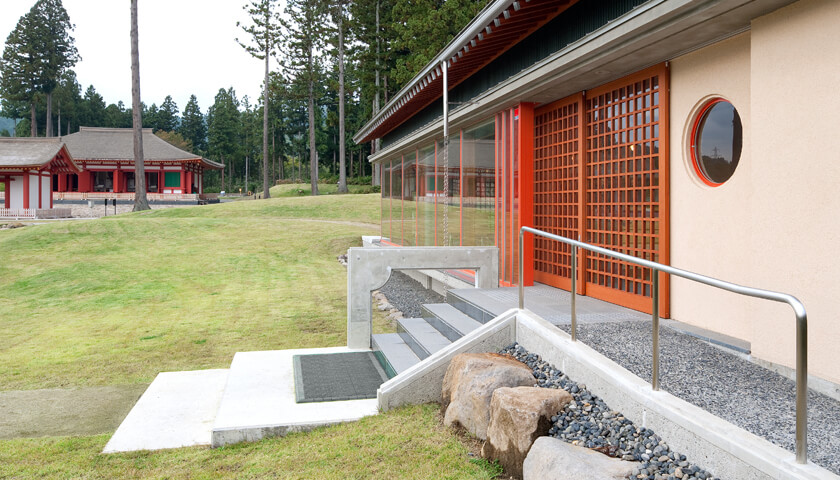 慧日寺跡休憩施設